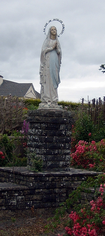 Statue Cooraclare.JPG